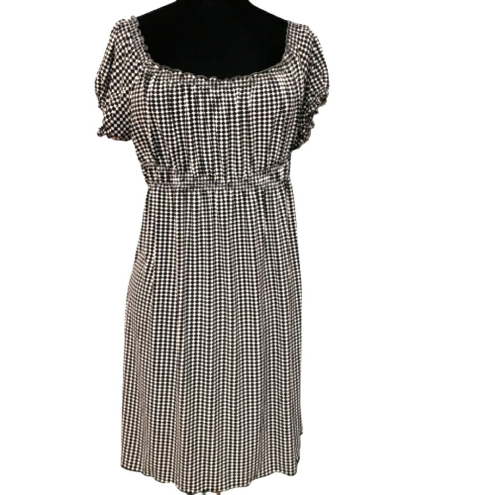 Max Studio Black and White Geometric Print Short Sleeve Knee Length Dress Medium